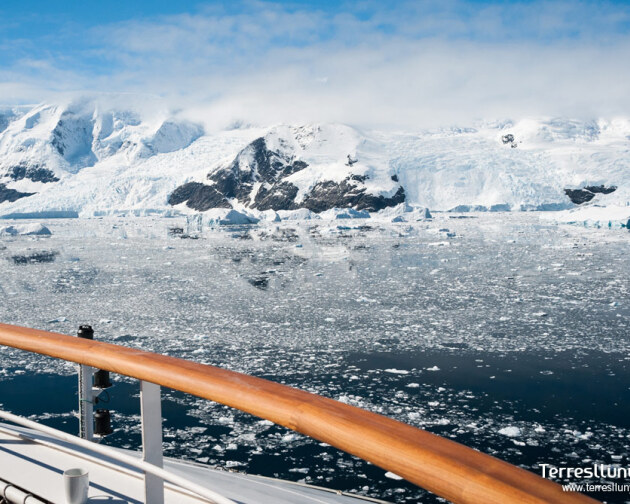Creuer-expedició Península Antàrtida i Illes Shetland del Sud